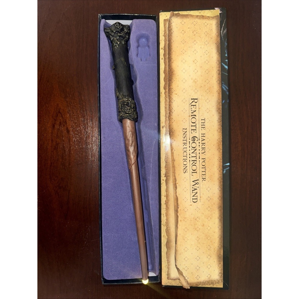 The Noble Collection The Harry Potter TV Remote Control Wand -NN8050 Missing Key - Picture 3 of 5